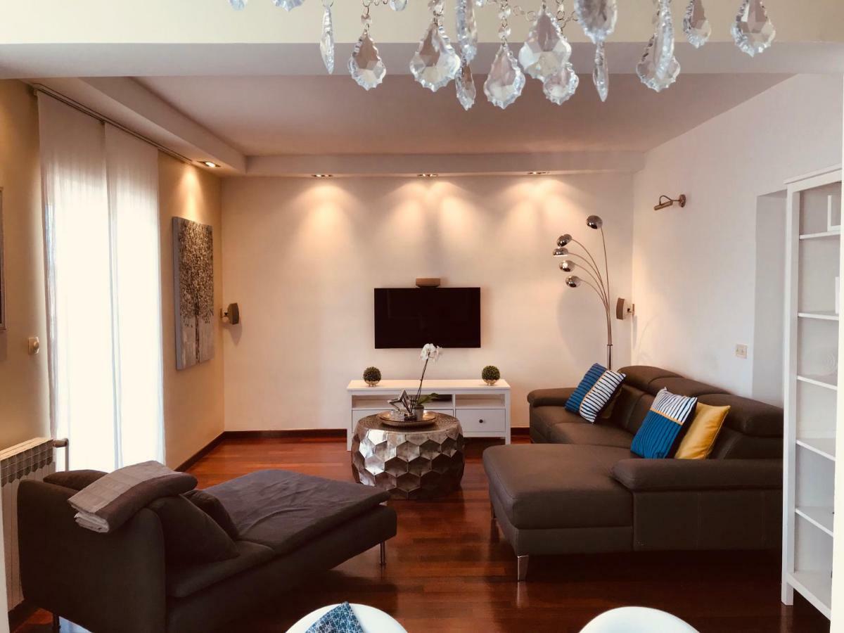 Apartment Francos Primošten Exteriör bild