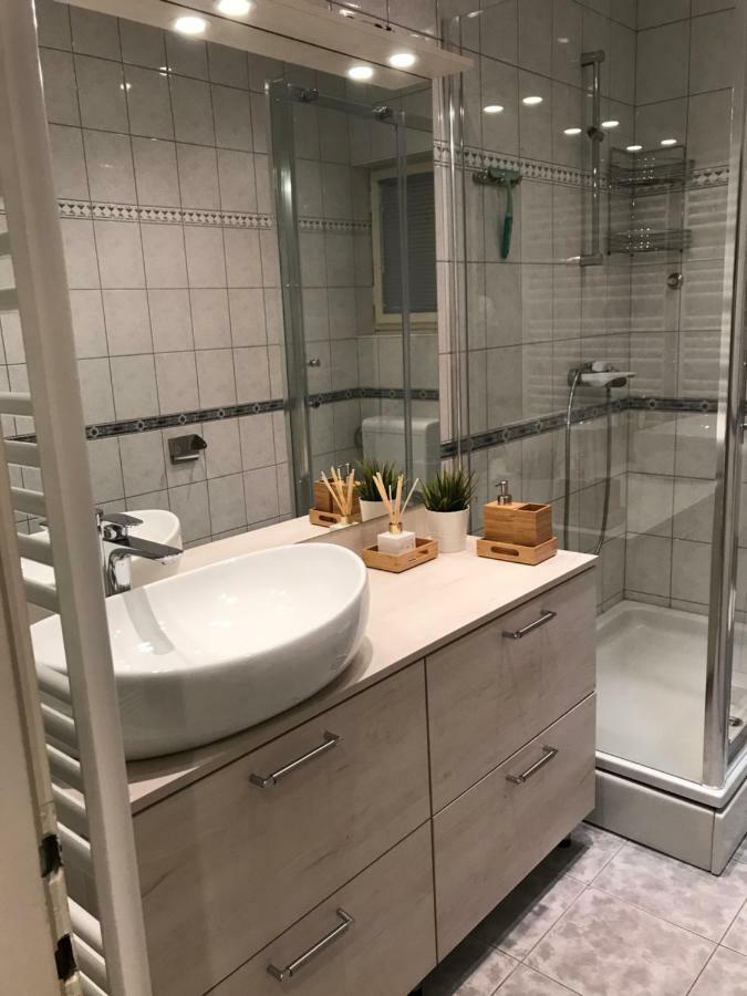 Apartment Francos Primošten Exteriör bild