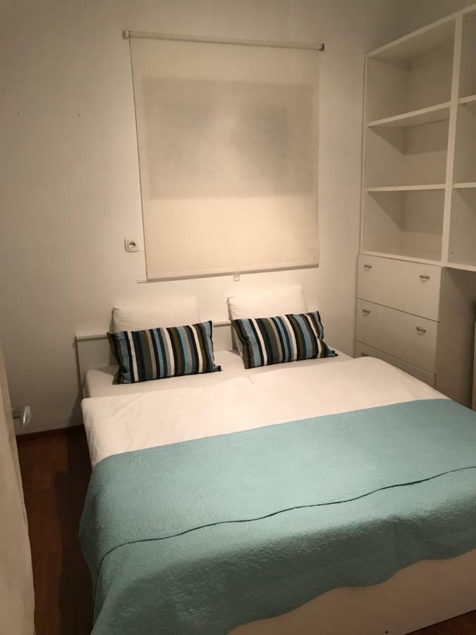 Apartment Francos Primošten Exteriör bild